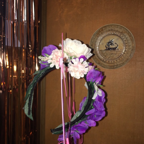 Peony and Wisteria Flower Crown - Picture 8 of 12